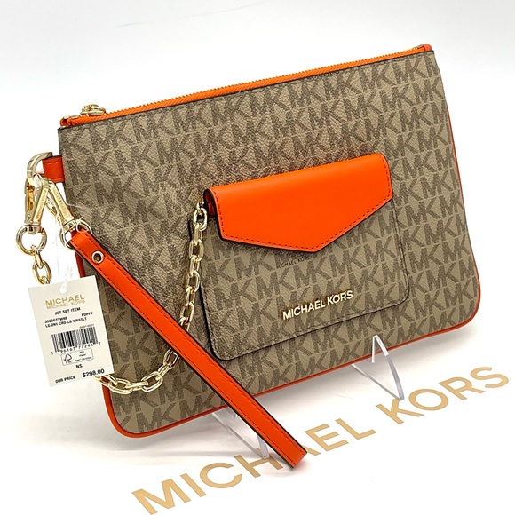 Michael Kors Large 2 in 1 Card Case Wristlet - Picture 7 of 11